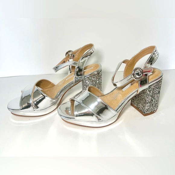 Maria Mare - Block Heeled Sandal - Silver - Picture 6 of 12